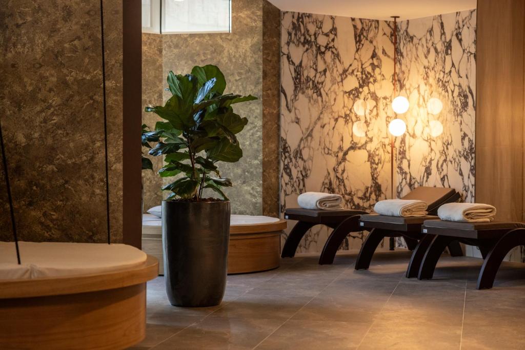 Część wypoczynkowa w obiekcie Palace Hotel Città
