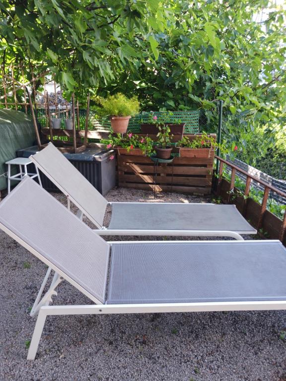 Stolní tenis v ubytování Studio Luna nebo okolí