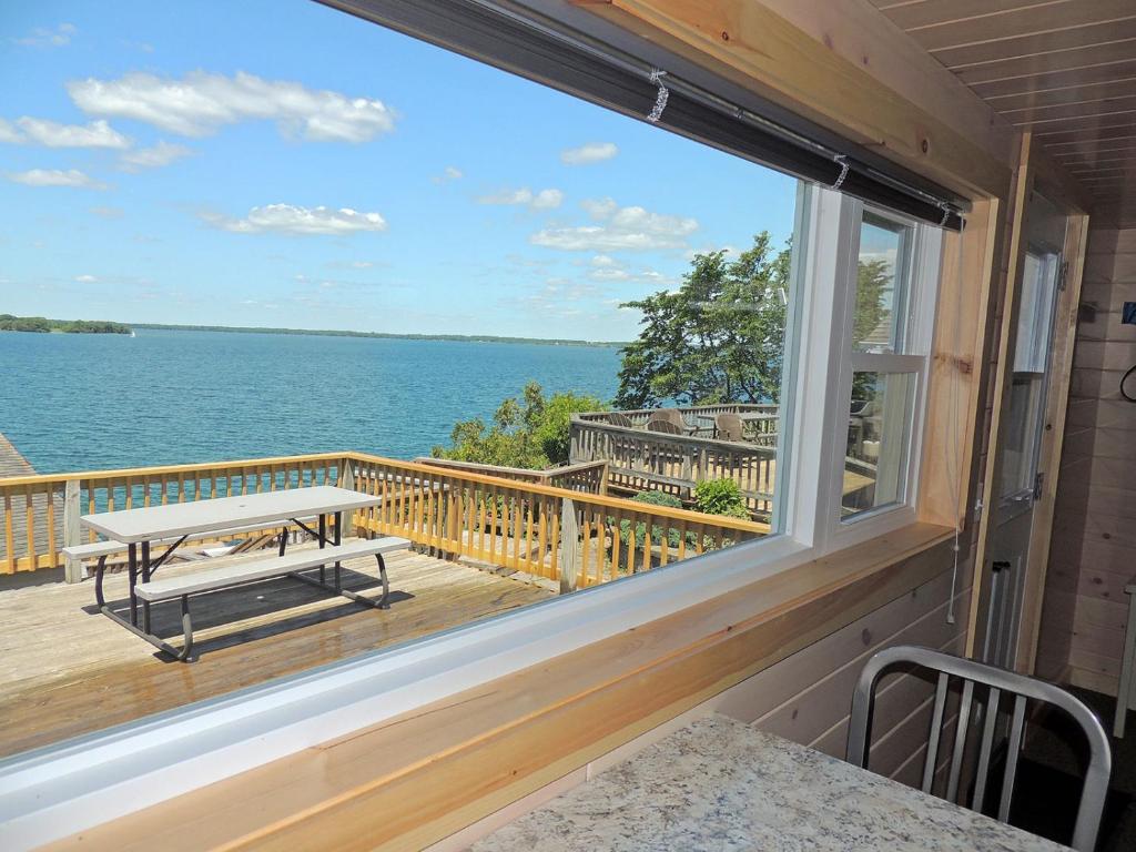 Angel Rock Waterfront Cottages - Cottage #4
