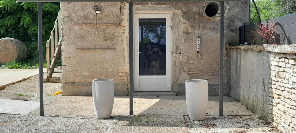 Fotografie z fotogalerie ubytování Suite privée indépendant dans ancien pigeonniet v destinaci Pouilly-sur-Vingeanne