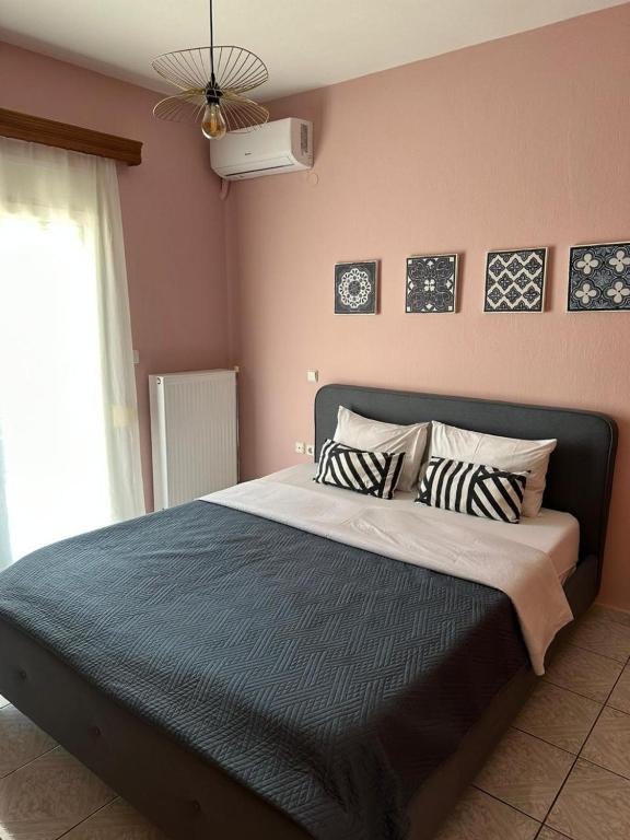 Posteľ alebo postele v izbe v ubytovaní Well designed 2 Bdr Apartment