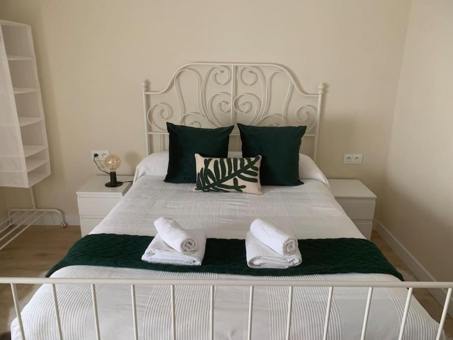 Postel nebo postele na pokoji v ubytování Piso luminoso en Villaviciosa