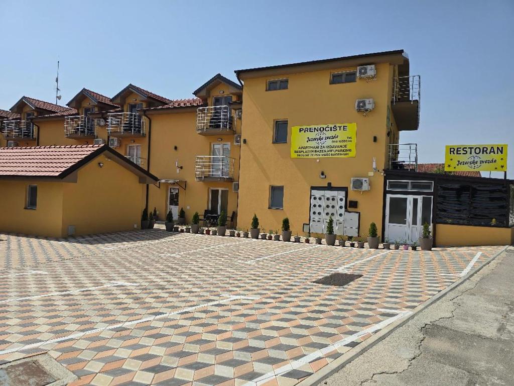 Budova, kde se apartmán nachází