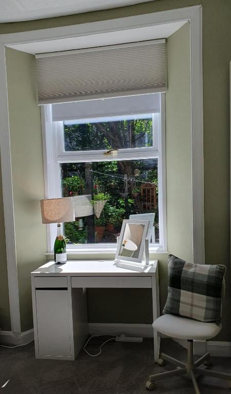 Galería fotográfica de Beautiful Ground Floor Flat near Haymarket en Edimburgo