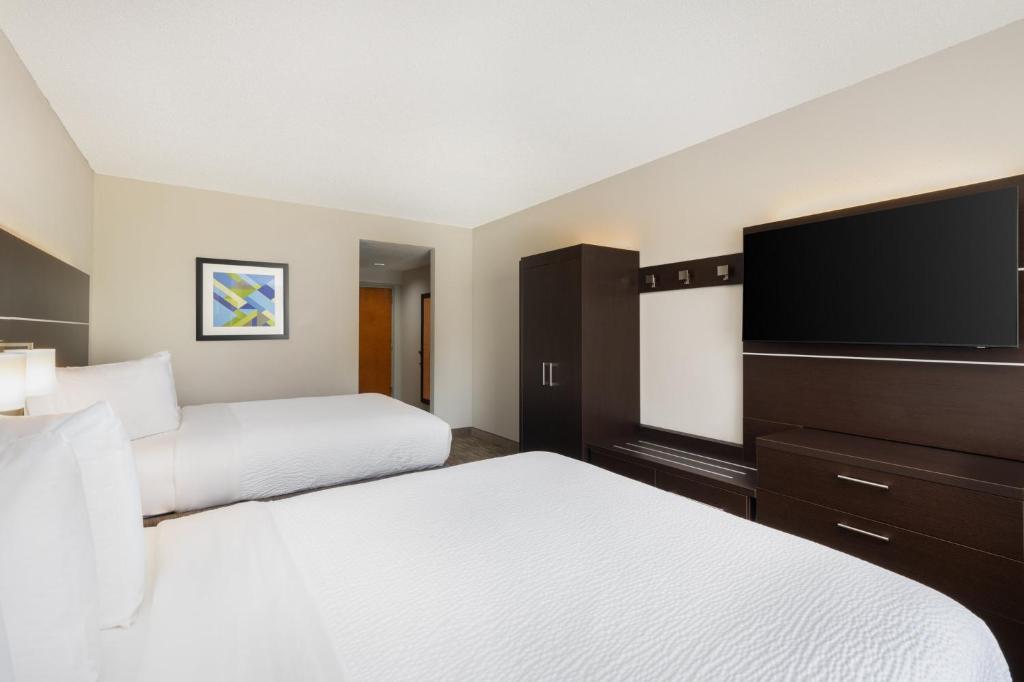 Holiday Inn Express & Suites Spring Hill, an IHG Hotel - Chambre Standard Avec Deux Lits Queennes