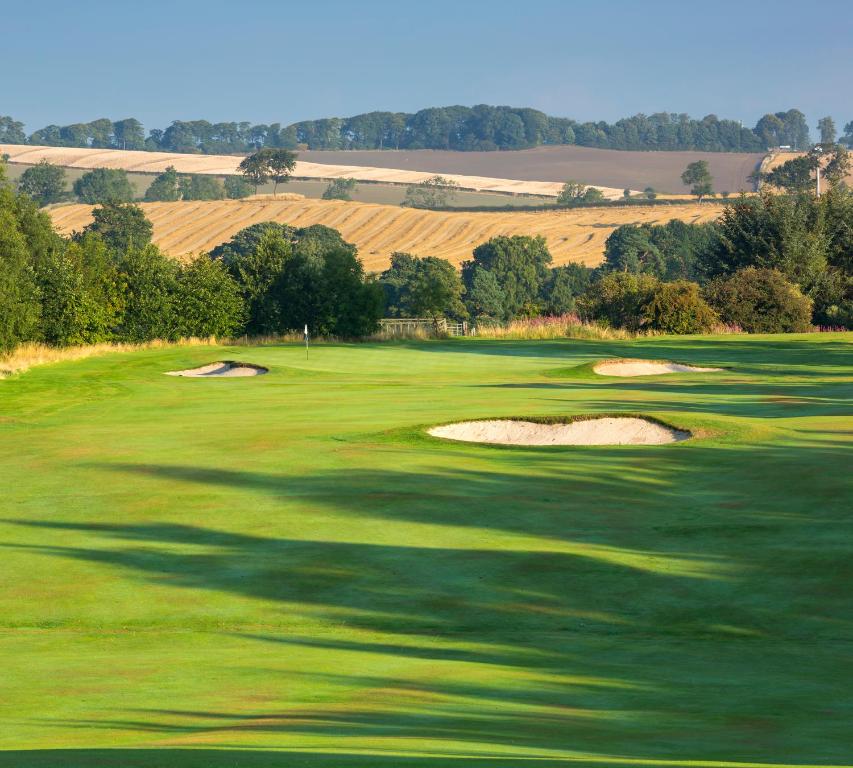 Golf v hotelu nebo okolí