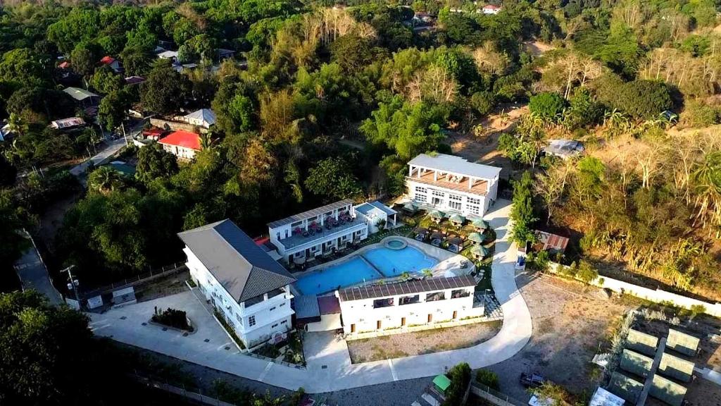 Bazén v ubytování JADE RESORT - Bauang, La Union nebo v jeho okolí