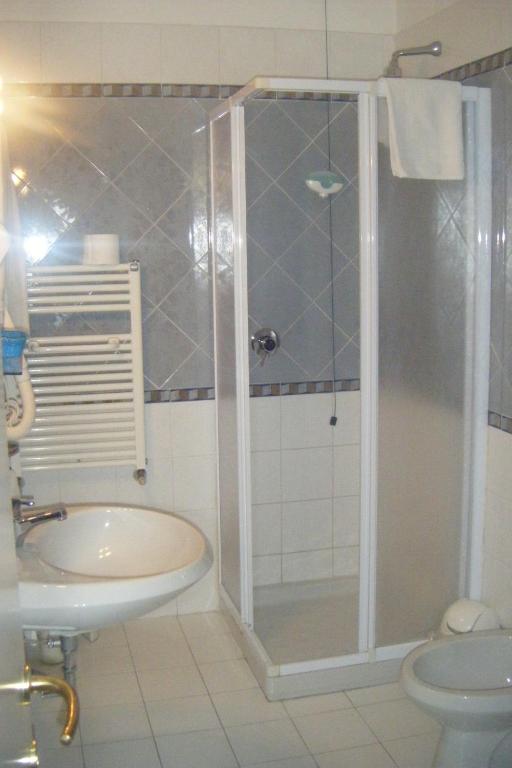Koupelna v ubytování Hotel Nastro Azzurro