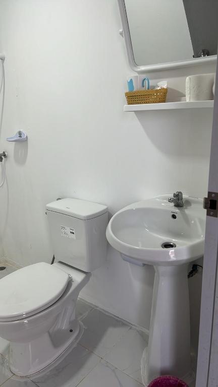 Koupelna v ubytování บ้านสายน้ำ วิลล่า