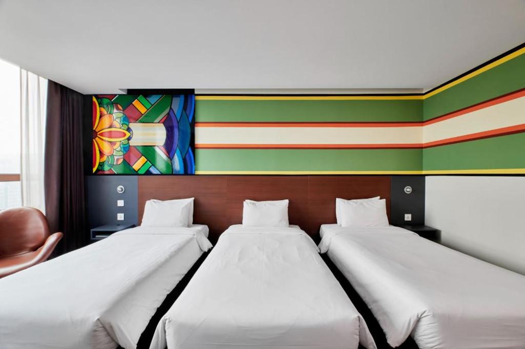 Hotel Skypark Kingstown Dongdaemun - DIVE IN YOONJIN JO ART STAY SEOUL / TRIPLE