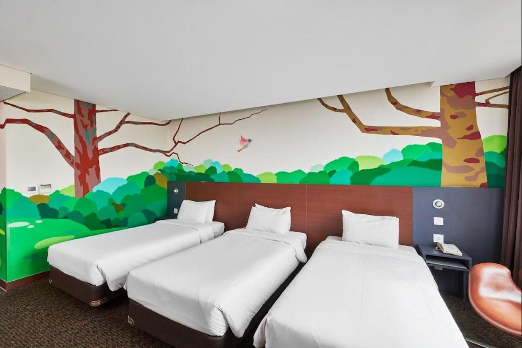Hotel Skypark Kingstown Dongdaemun - DIVE IN YURINA ART STAY SEOUL / TRIPLE