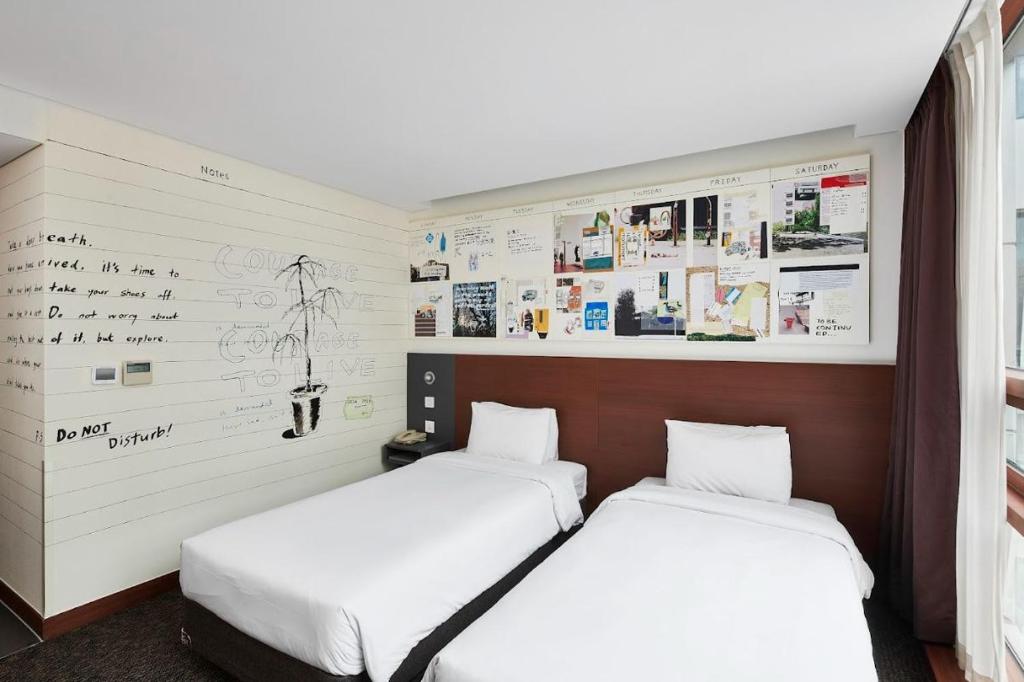 Hotel Skypark Kingstown Dongdaemun - DIVE IN ON YOUR MIND ART STAY SEOUL / TWIN
