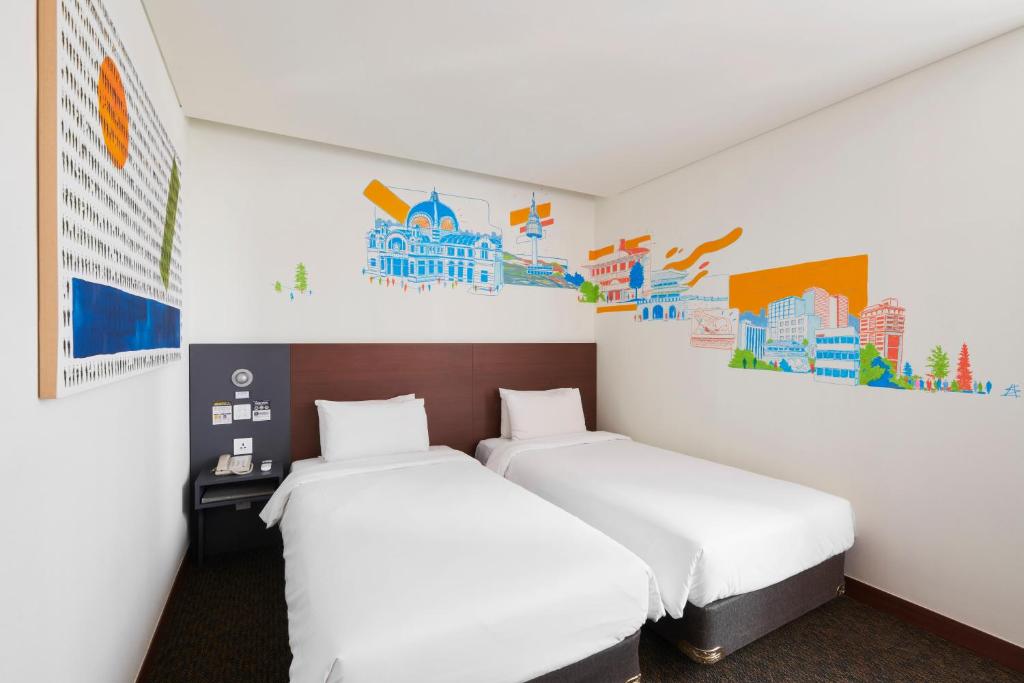 Hotel Skypark Kingstown Dongdaemun - DIVE IN CACOL KIM ART STAY SEOUL / TWIN