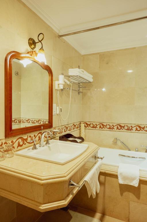 Suite Royal Nhìn ra Thành phố