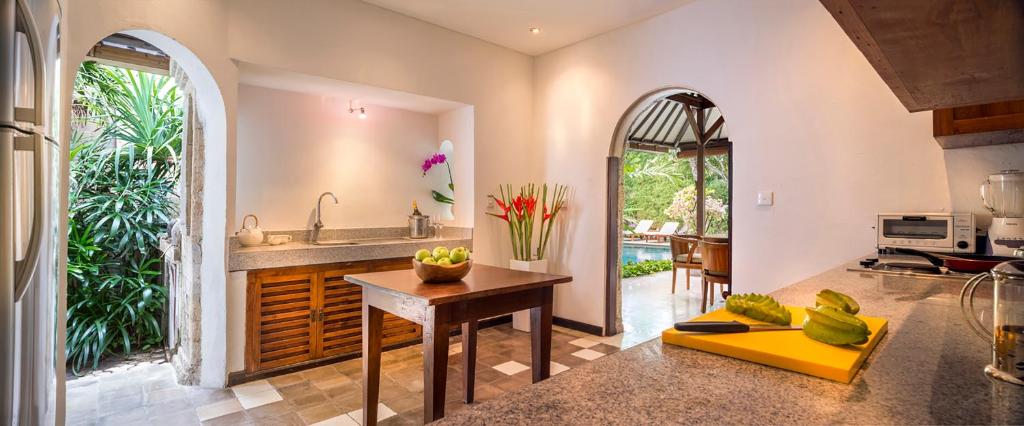 Villa Kubu Seminyak - 8