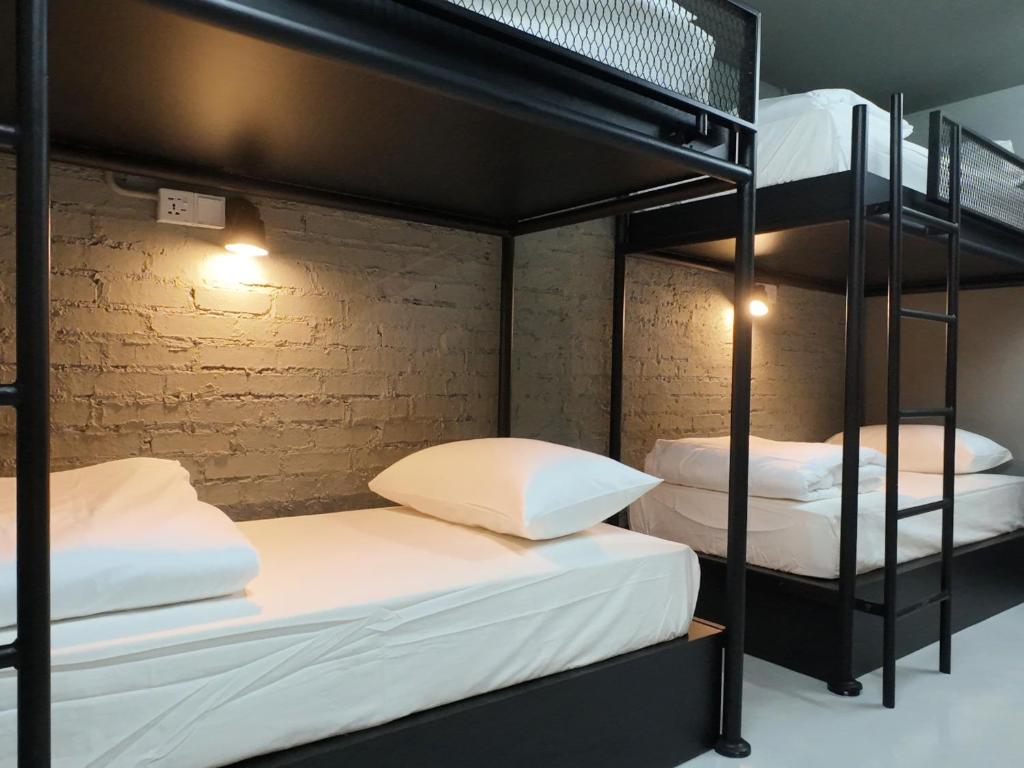 Rucksack Inn Premium Melaka - Erkek Yatakhanesinde Tek Kişilik Yatak