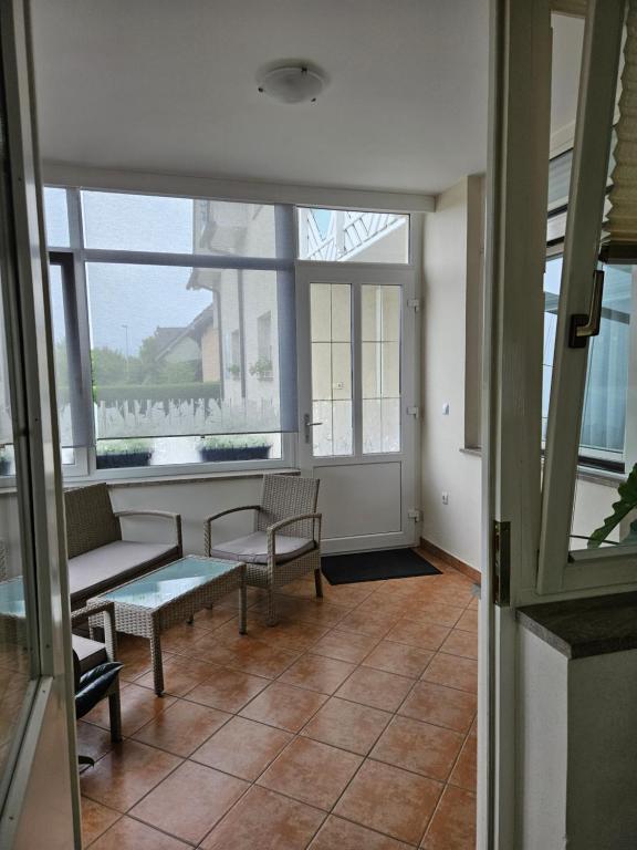Balkón nebo terasa v ubytování Dežman Apartments & Rooms