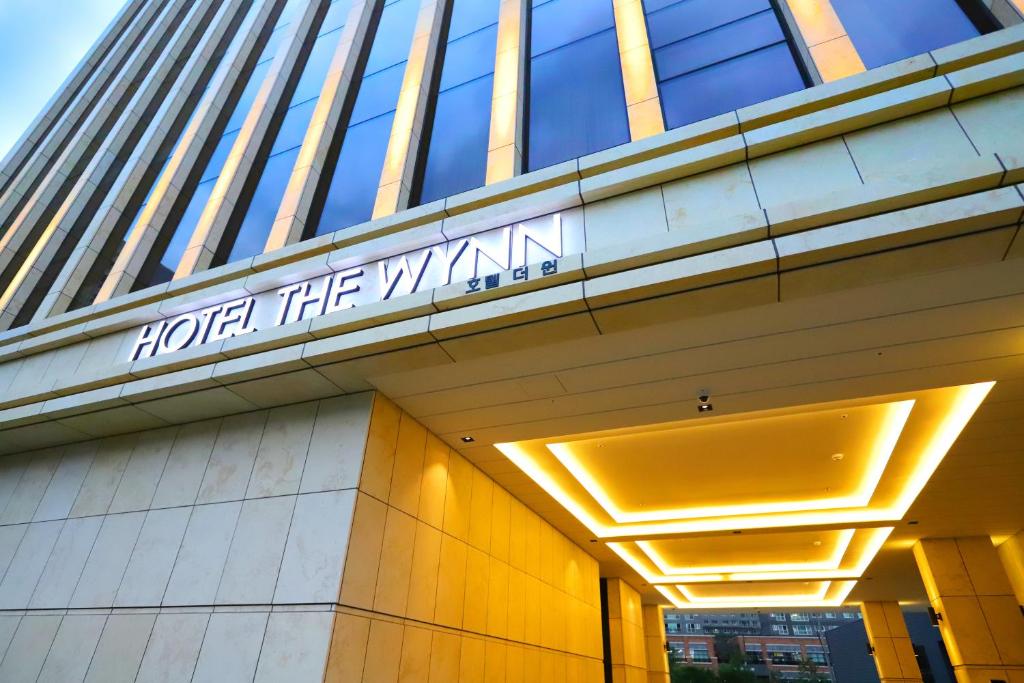 Fotografie z fotogalerie ubytování Hotel The Wynn v destinaci Kojang