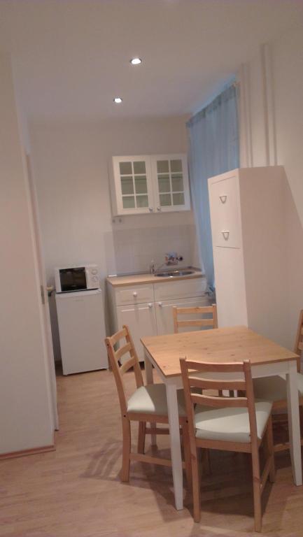 Kuchyňa alebo kuchynka v ubytovaní Apartman 4 You Westend
