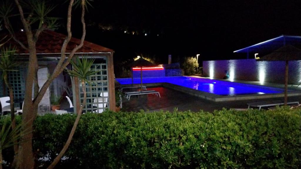 Bazén v ubytování Hotel Parco Carabella nebo v jeho okolí