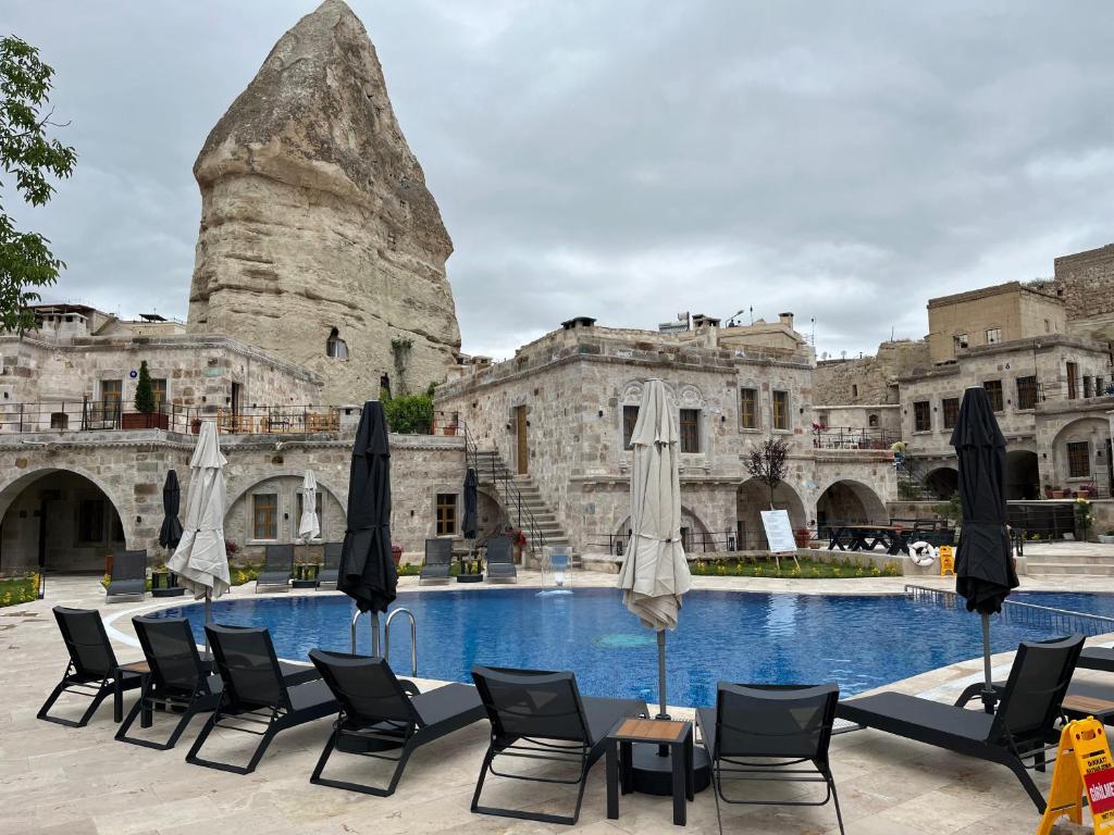 Bazén v ubytování Göreme Cave Suites nebo v jeho okolí