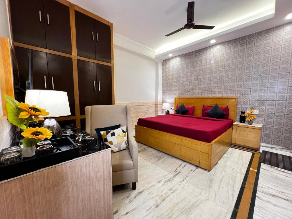Posezení v ubytování Divine Inn Hotel Near Rajouri Garden Main Market