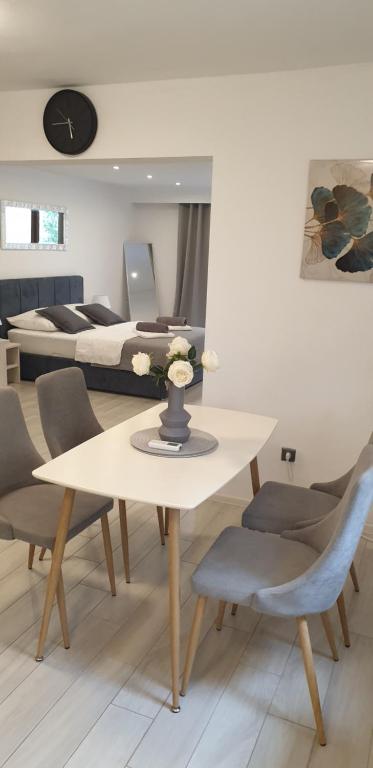 Χώρος καθιστικού στο Romantic Apartment Rohreggerova