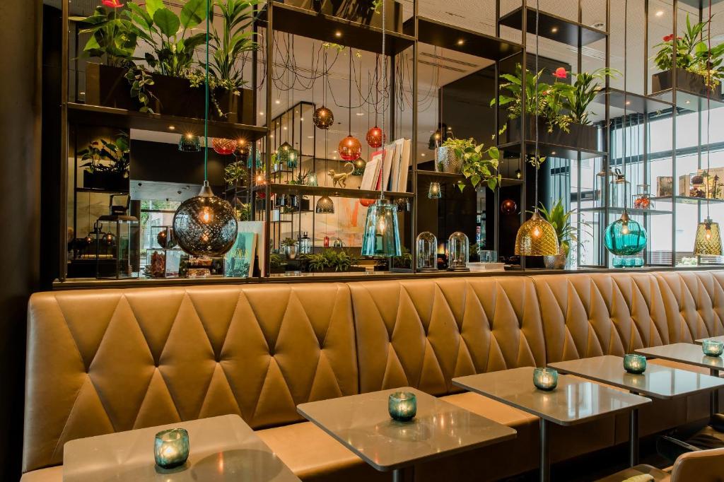 Motel One Köln-Neumarkt - Resim 14