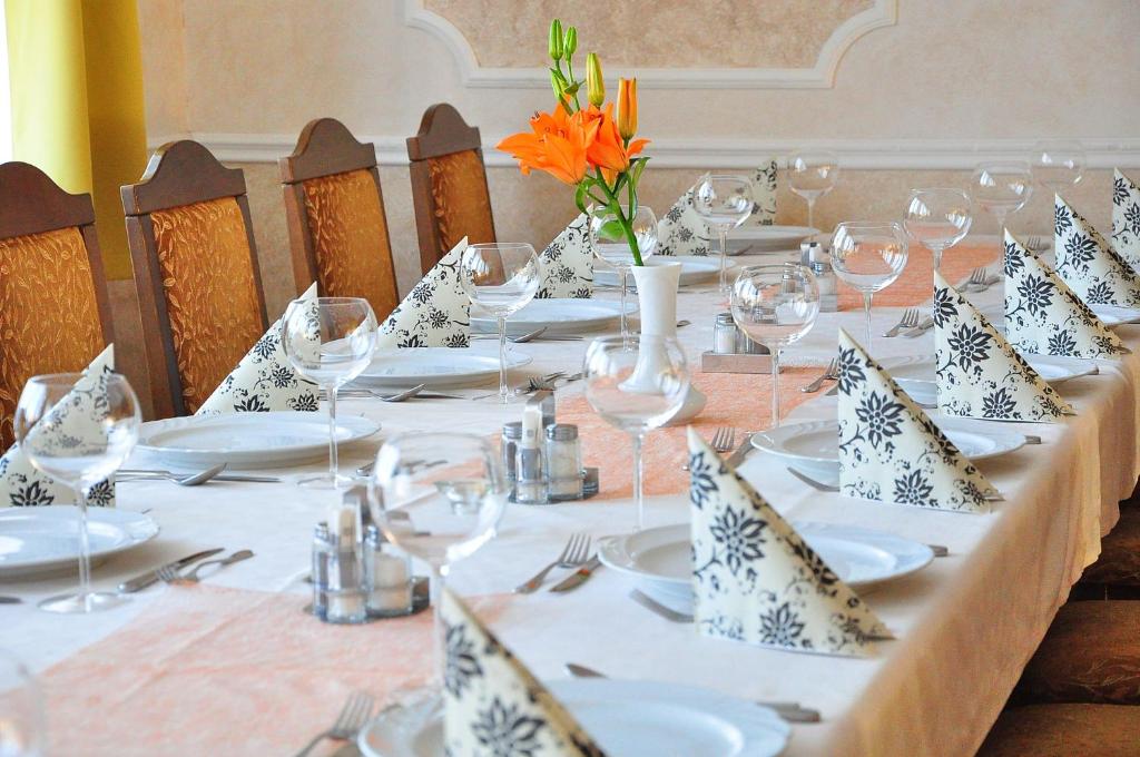 Restaurace v ubytování Nefelejcs Hotel