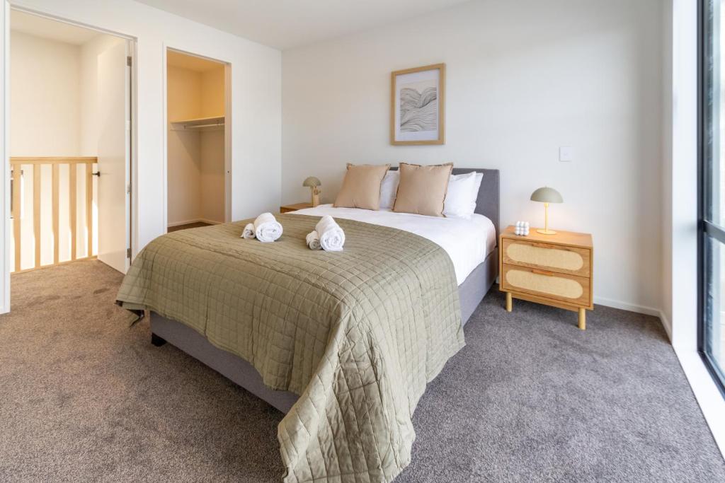 2 Bed, 2 Bath w Sofa Bed - Great Cafes Nearby - Resim 7