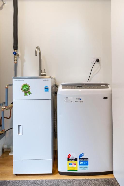 2 Bed, 2 Bath w Sofa Bed - Great Cafes Nearby - Resim 21