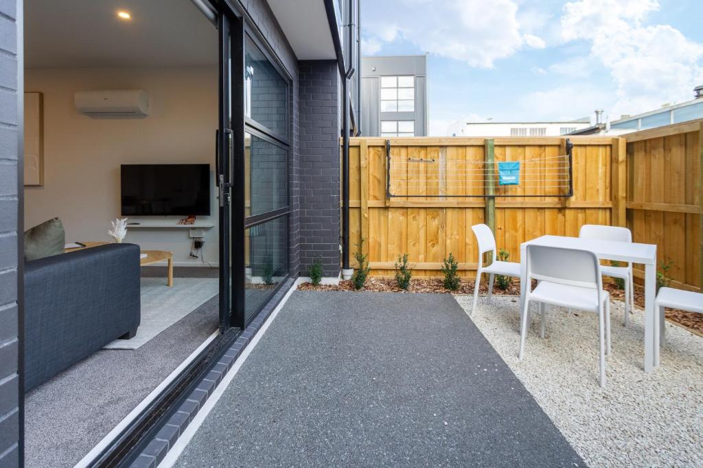 2 Bed, 2 Bath w Sofa Bed - Great Cafes Nearby - Resim 43