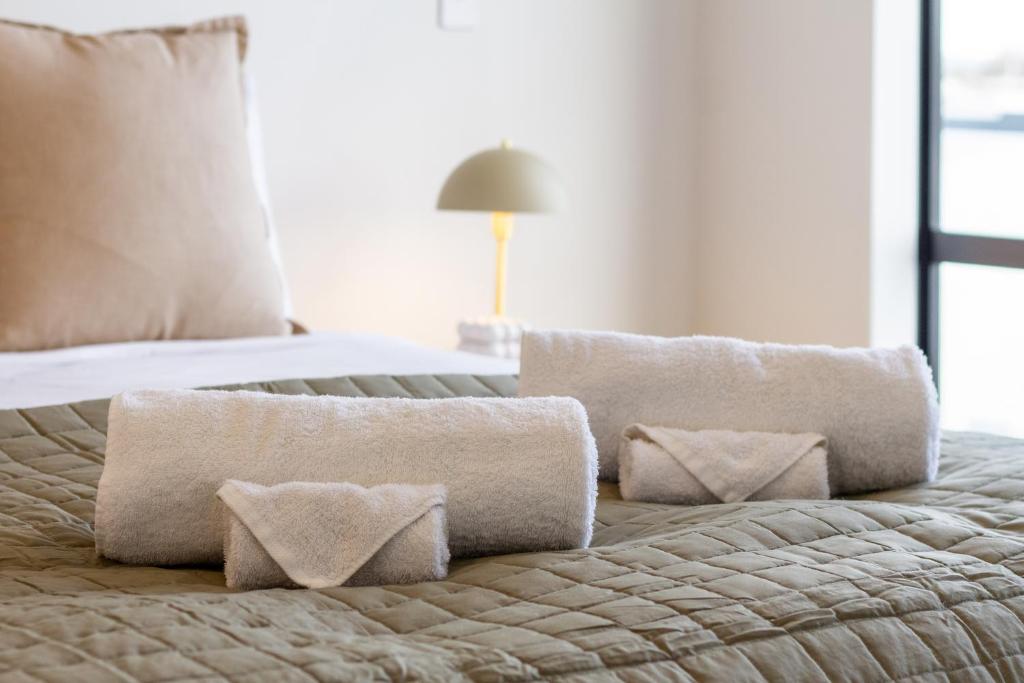 2 Bed, 2 Bath w Sofa Bed - Great Cafes Nearby - Resim 35