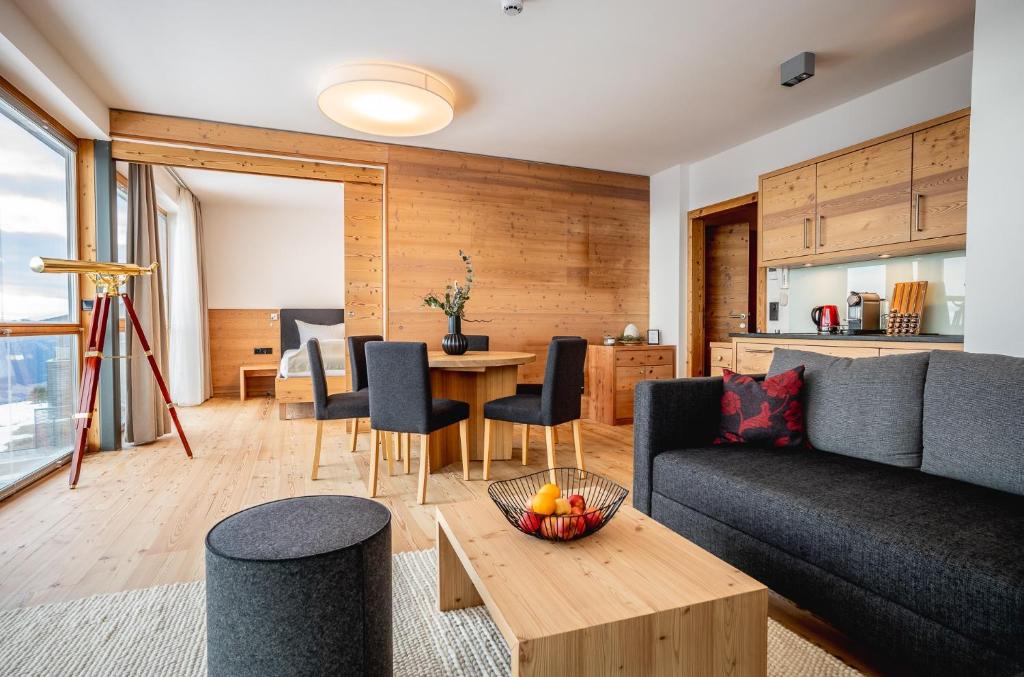 Posezení v ubytování Alpinhotel Pacheiner