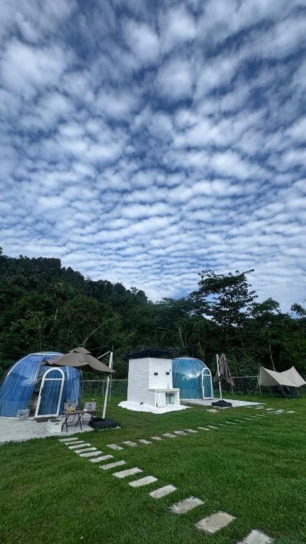 Příroda nedaleko luxury tent