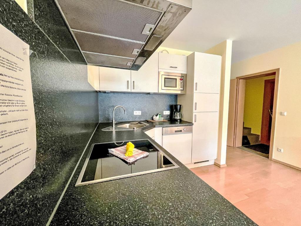 Kuchyň nebo kuchyňský kout v ubytování Apartment Zum Trichter by Interhome