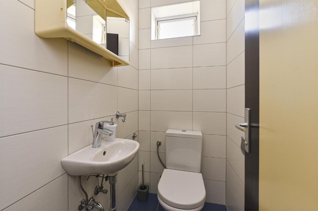 Koupelna v ubytování House 2019