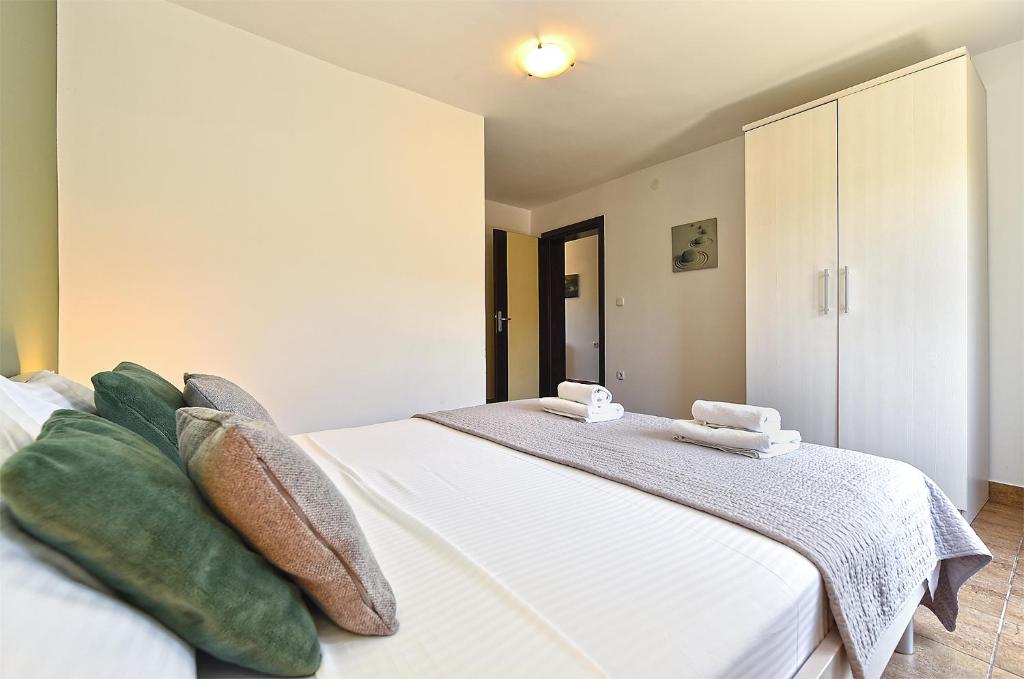 Postel nebo postele na pokoji v ubytování House 2019