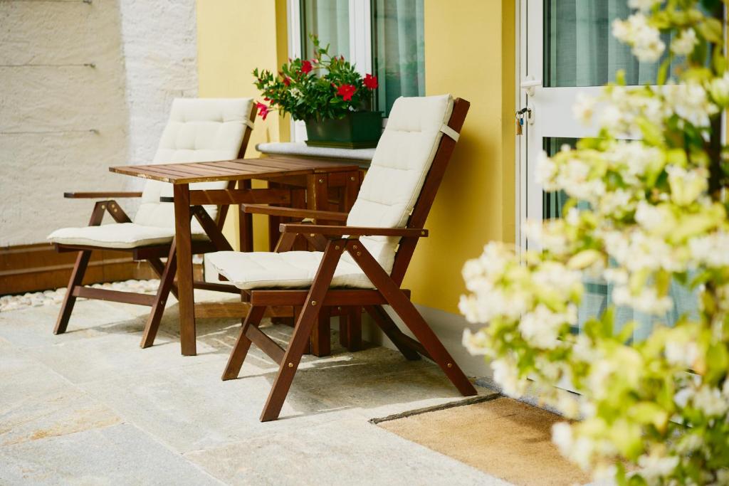 Zdjęcie z galerii obiektu Residence Antico Torchio w mieście Dervio