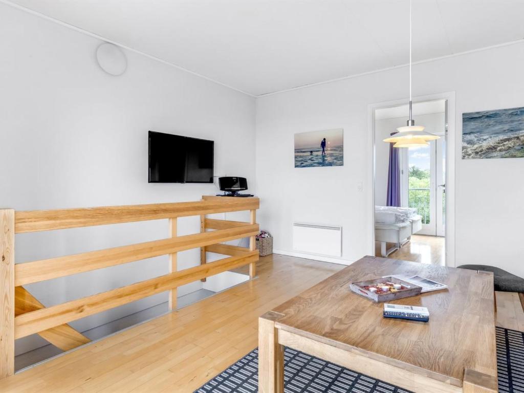 TV a/nebo společenská místnost v ubytování Apartment Anthonie by Interhome