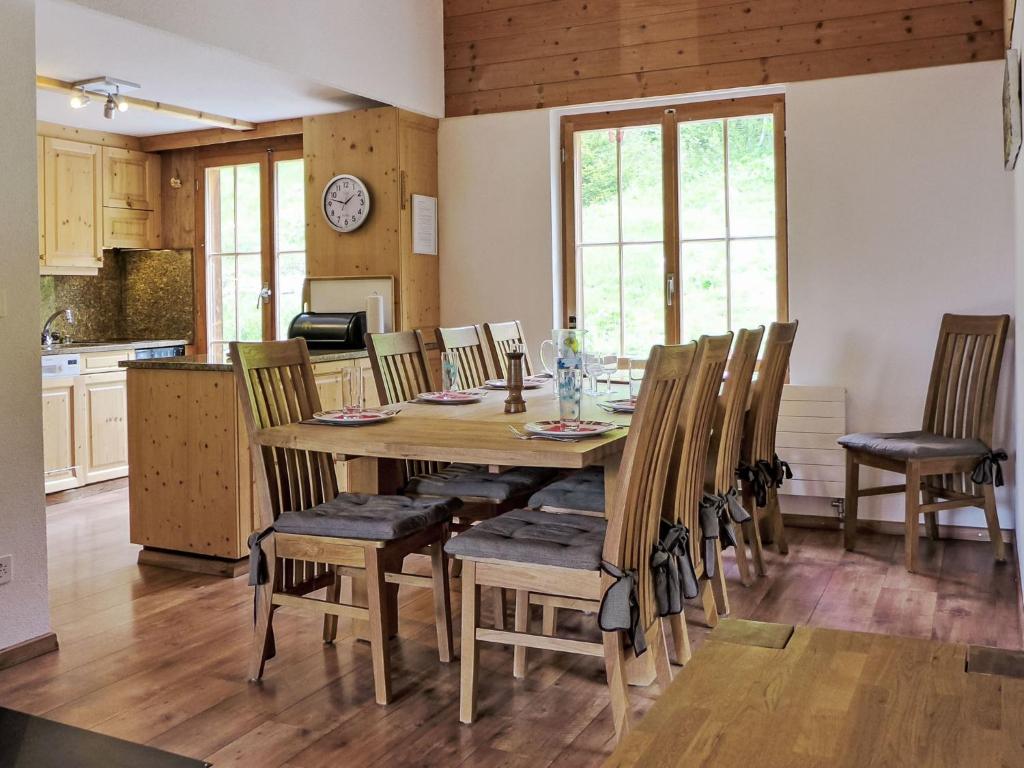 Kuchyň nebo kuchyňský kout v ubytování Apartment Chalet Kibou by Interhome