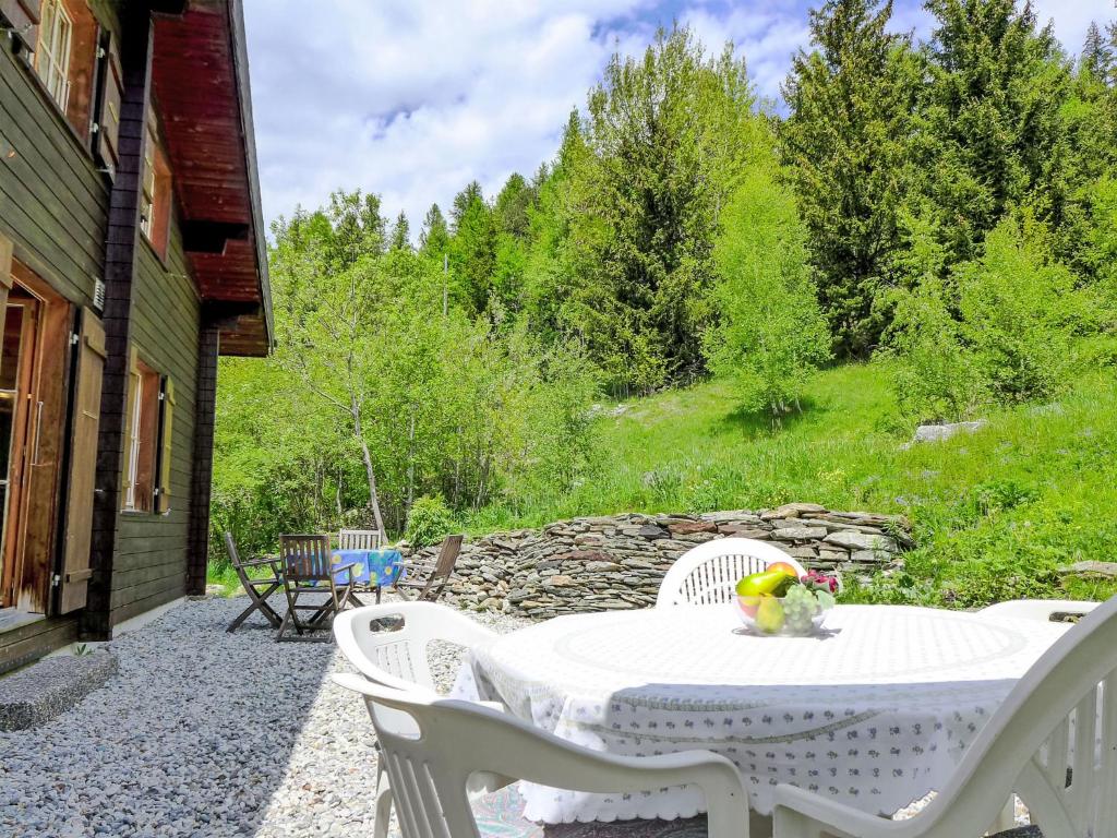 Zahrada ubytování Apartment Chalet Kibou by Interhome