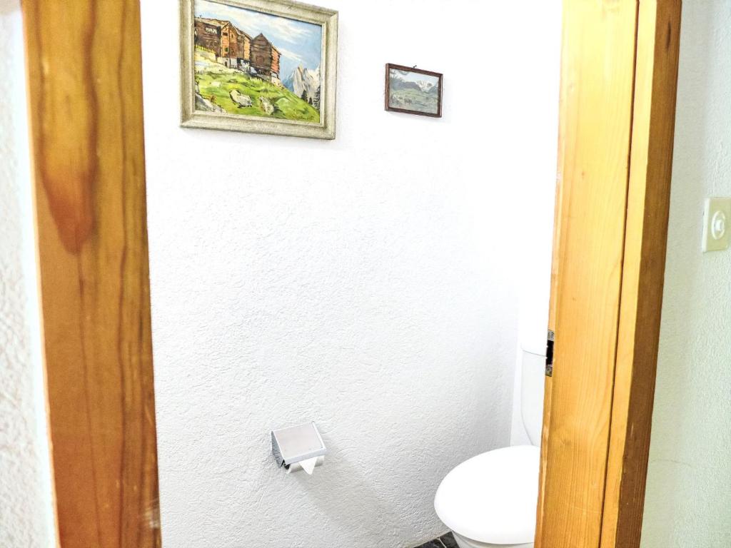 Koupelna v ubytování Apartment Chalet Kibou by Interhome