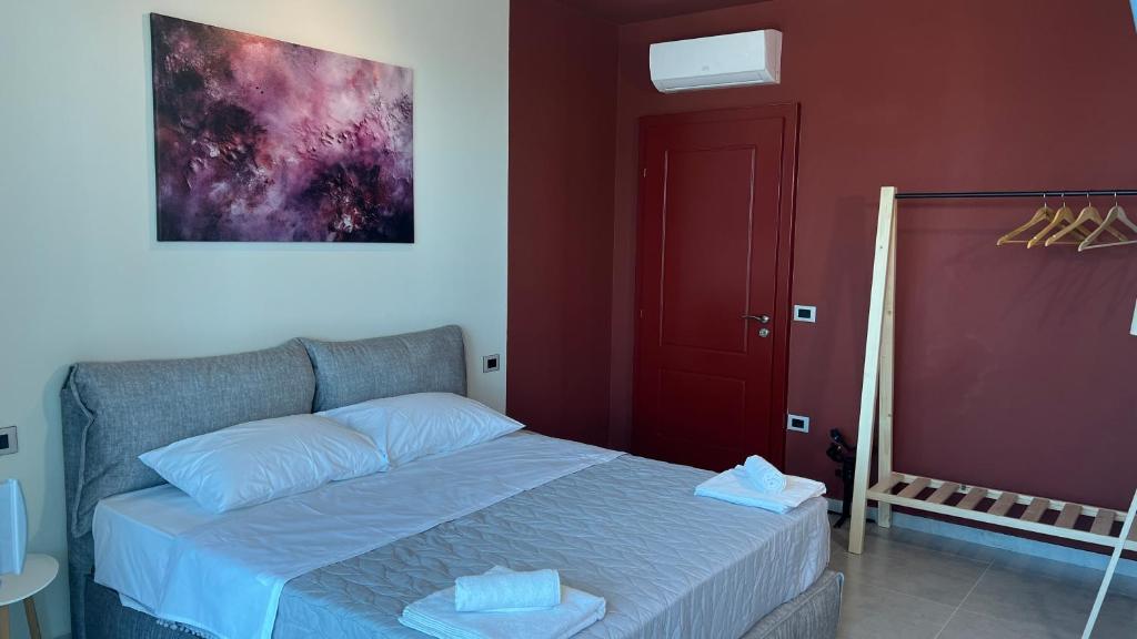 Postel nebo postele na pokoji v ubytování STAY-FIVE rooms & apartments