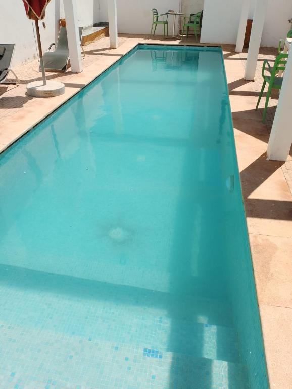 Bazén v ubytování Riad Sahara Sunset Beach Douira nebo v jeho okolí