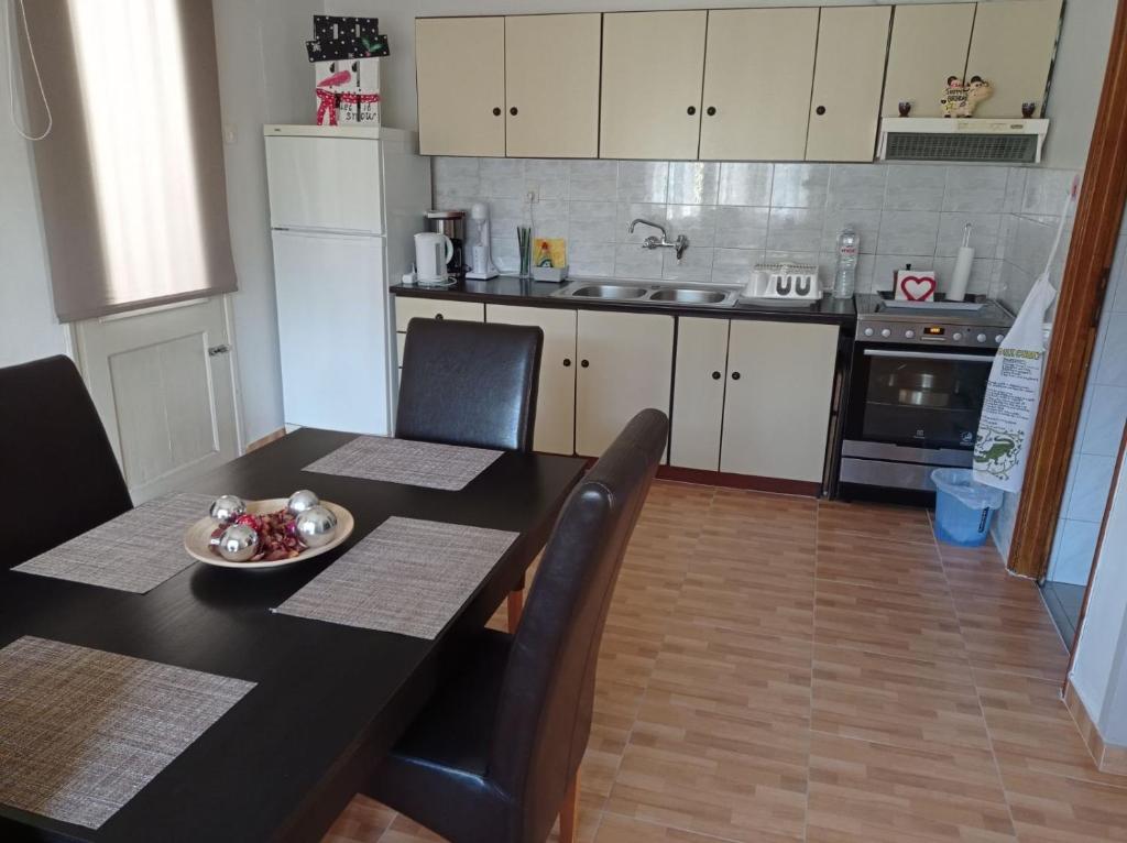 Zdjęcie z galerii obiektu Comfortable & Cozy House w mieście Wolos
