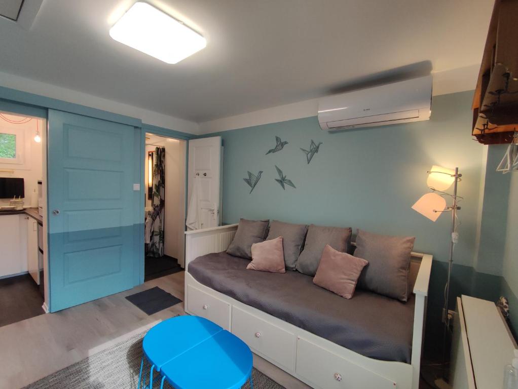 Kuchyň nebo kuchyňský kout v ubytování Levélke Mini Apartman