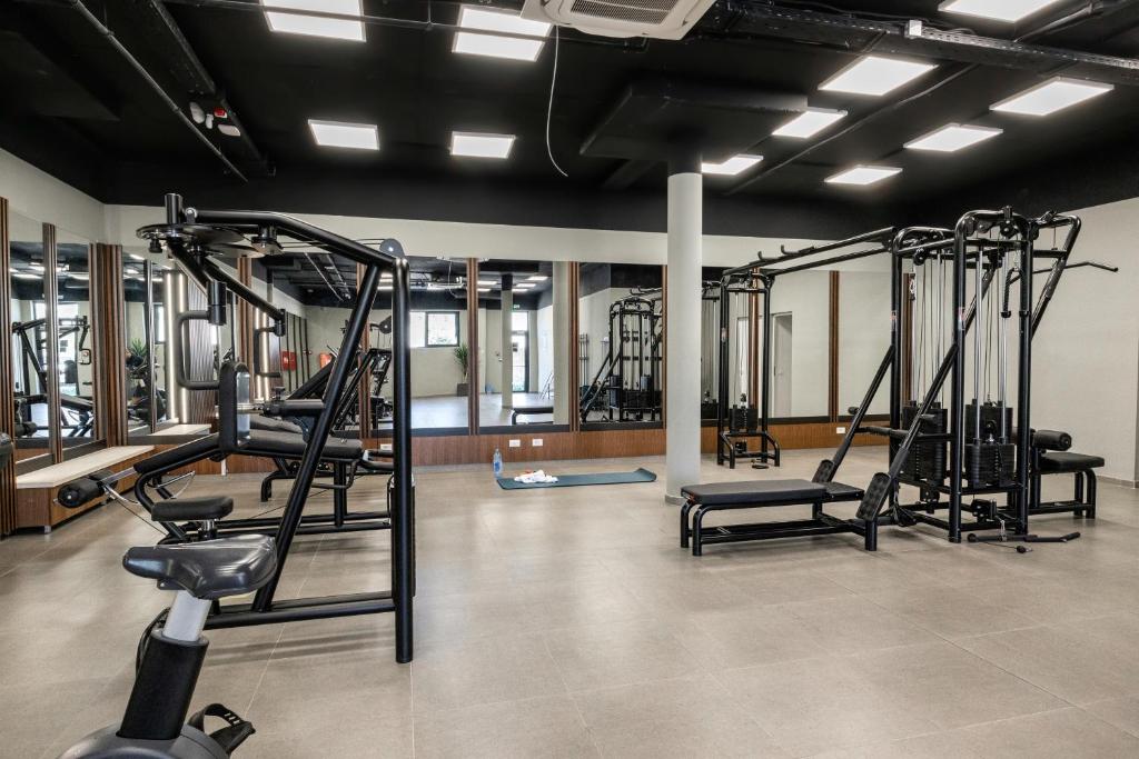 Spordikeskus ja/või sportimisvõimalused majutusasutuses Residence Del Mar Emotion