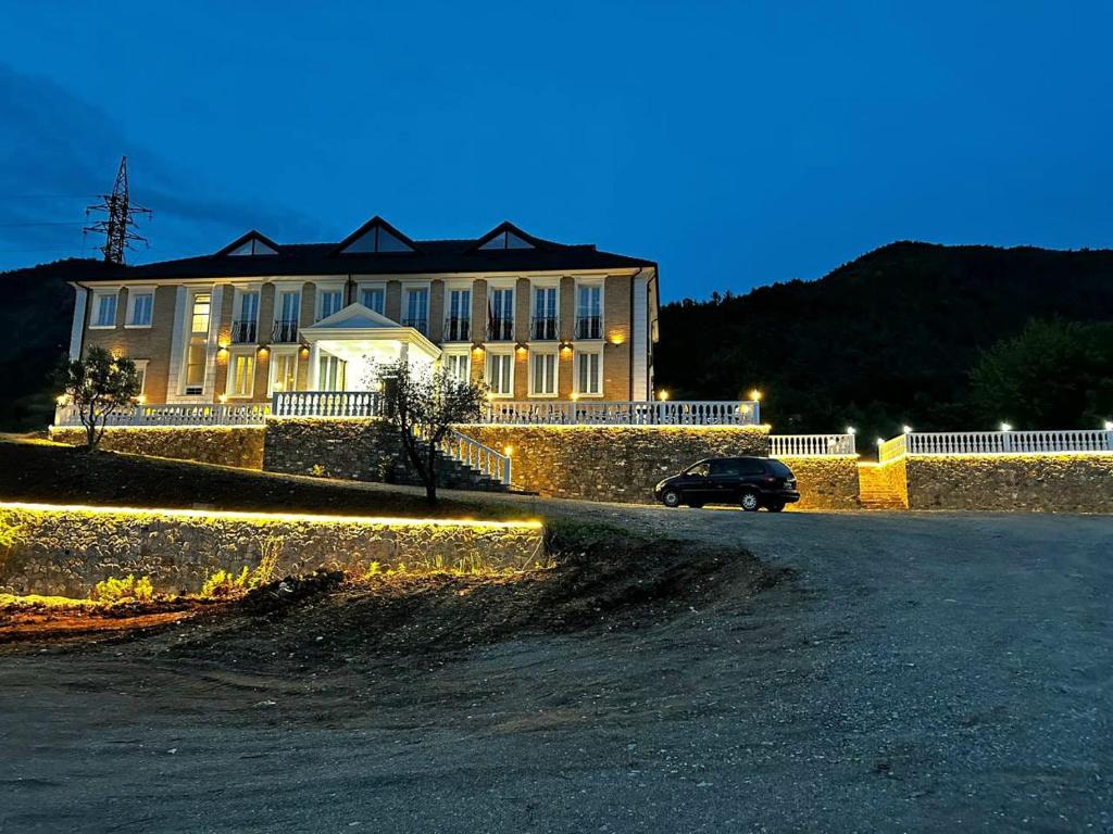 Budova, kde se hotel nachází