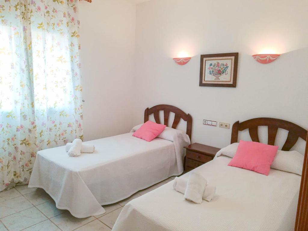 Postel nebo postele na pokoji v ubytování Holiday Home Monte Verde-3 by Interhome